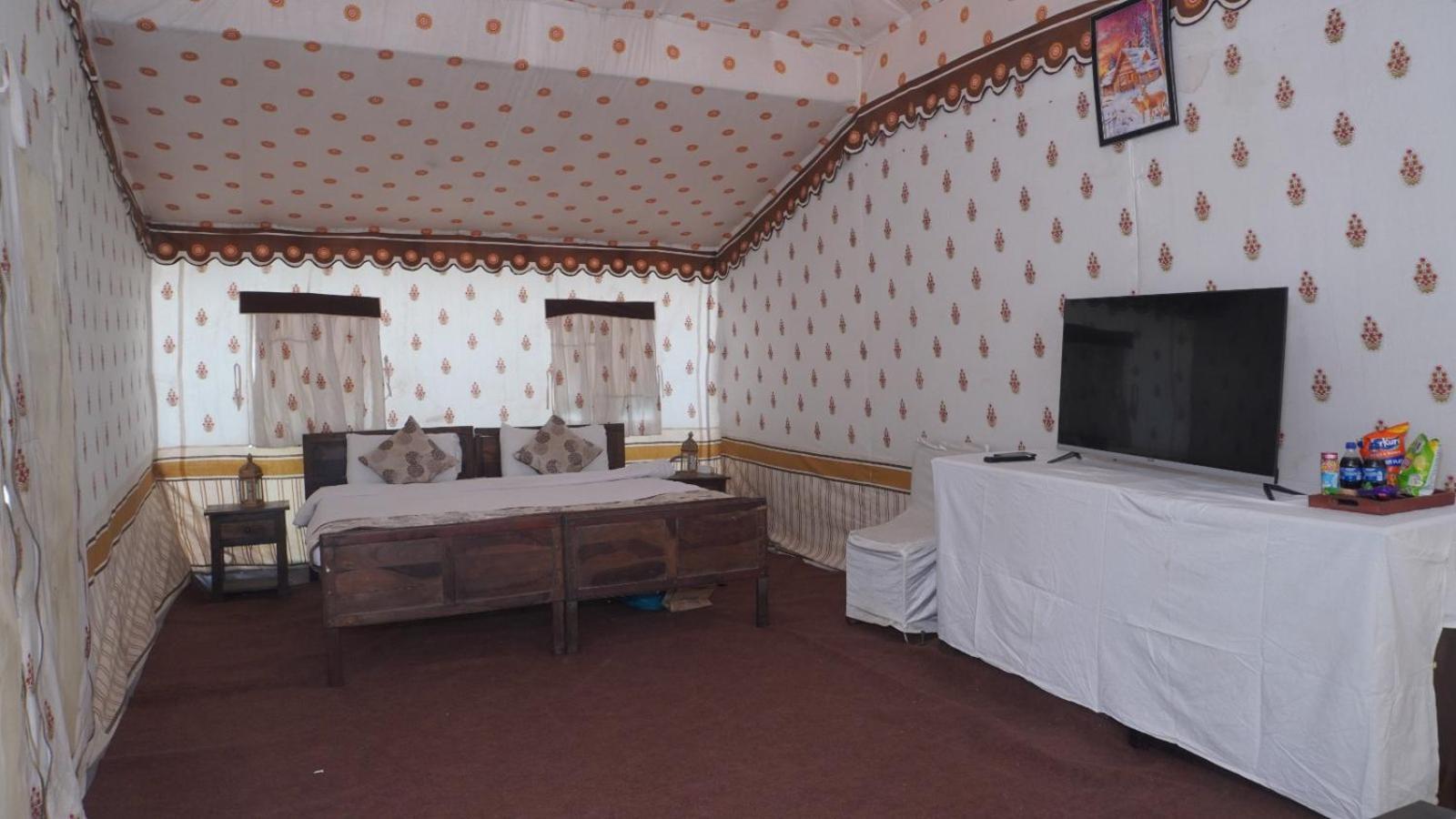 ホテル Kumbh Canvas Tent City Allāhābād Junction エクステリア 写真